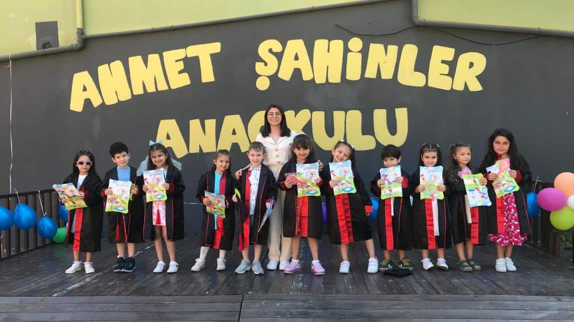 DÖNEMİN YILDIZLARI